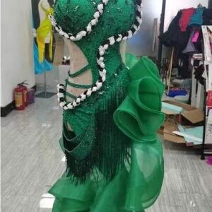 Elegant Green Backless Dress